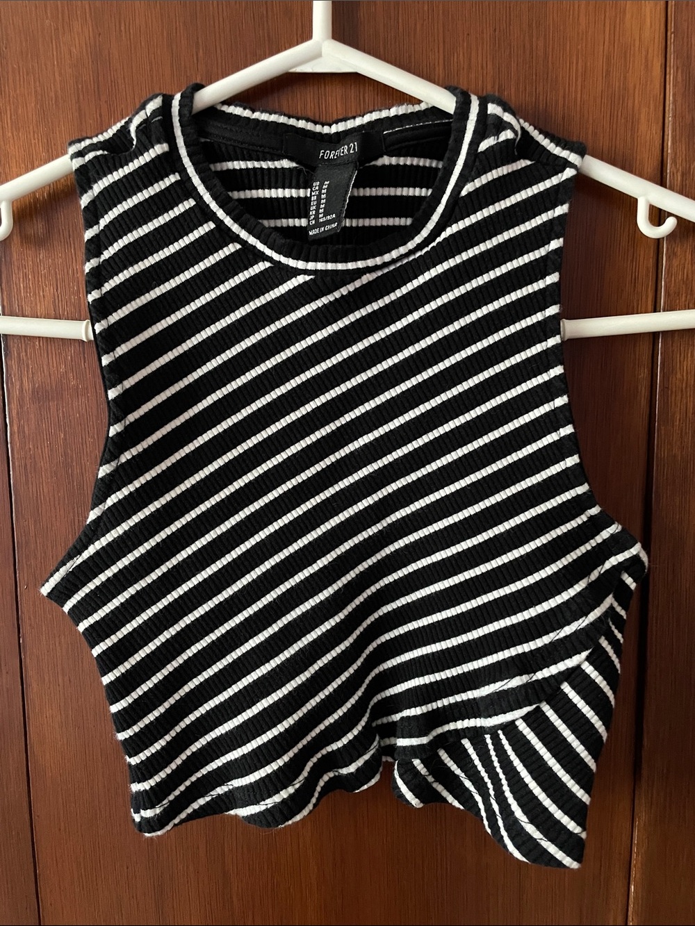 Forever 21 Black and White Striped Ribbed Sleeveless Crop Top